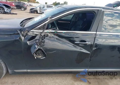 2017 Genesis G90 3.3T Premium z USA, uszkodzony, nr VIN KMHG34JA9HU030568